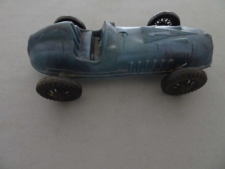 Antigo brinquedo português carro em plástico