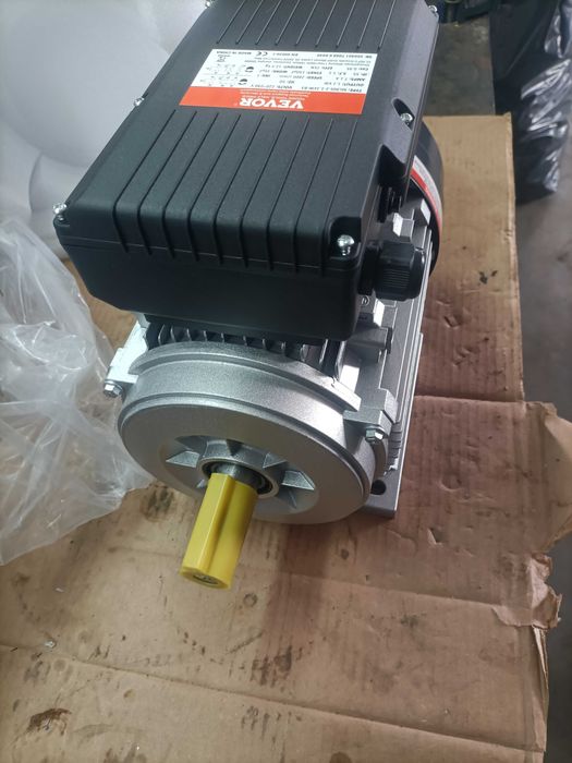 Motor elétrico monofásico novo