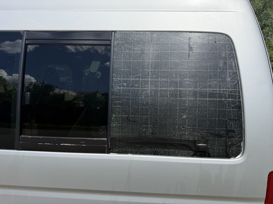 Toyota Hiace 2011 VIN JTFSX23P406107694 фото оголошення 5 з 8
