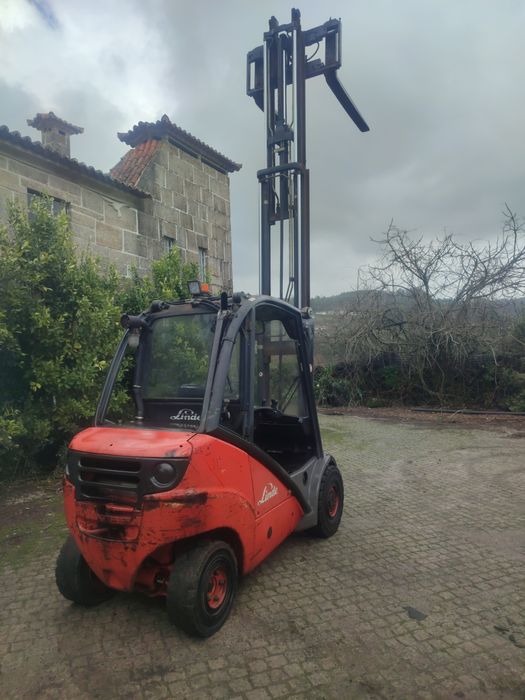 Empilhador _LINDE_H30-Diesel_VW