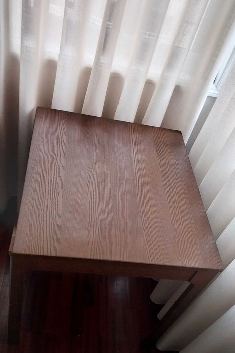 Mesa extensível (semi-novo) 2-4 pax