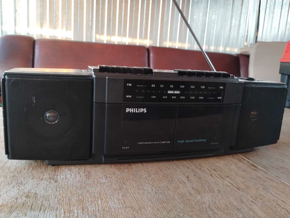Philips. Radiomagnetofon stereo. Jamnik.