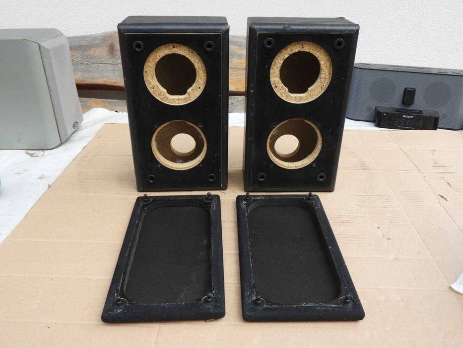 Solidne obudowy kolumn 2 drożne SAT 2001