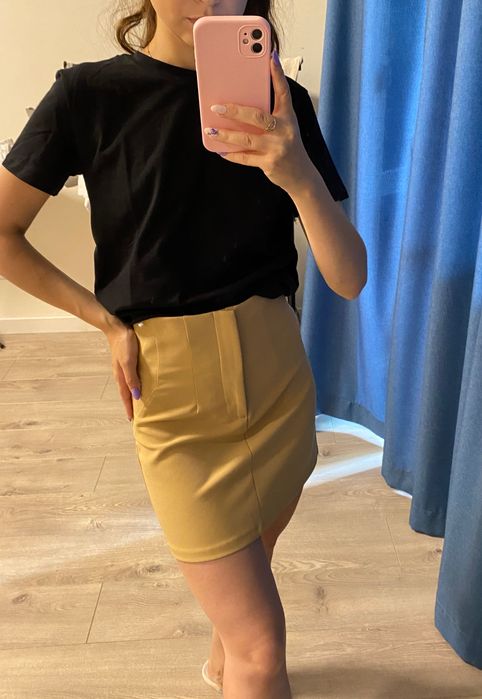 Спідниця  бежева