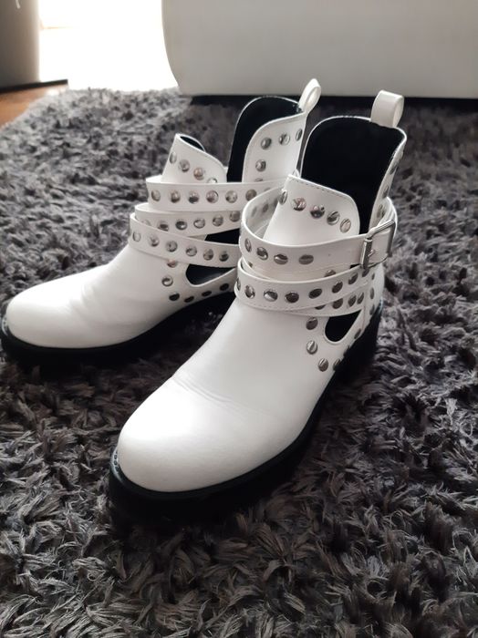 Botki deezee białe