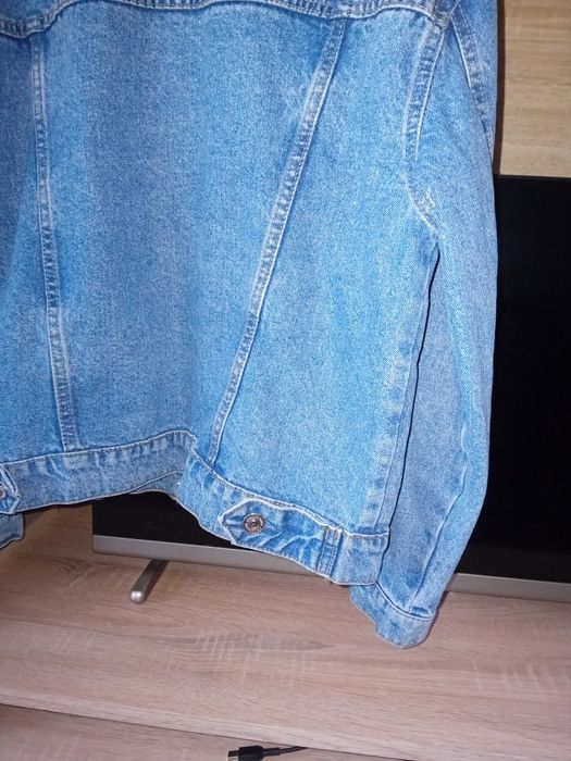 Kurtka jeansowa damska Stradivarius