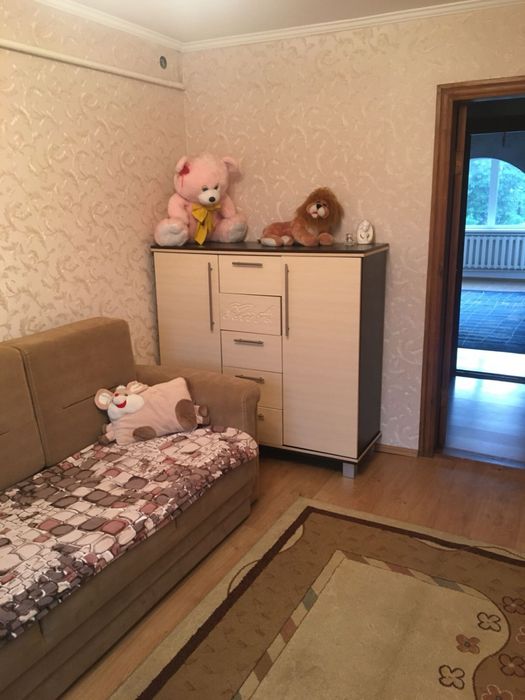 Продам 5-кімнатну квартиру