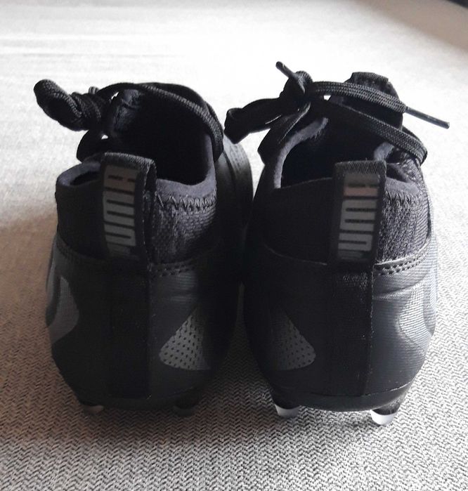 Chuteiras de futebol PUMA - Artigo NOVO.