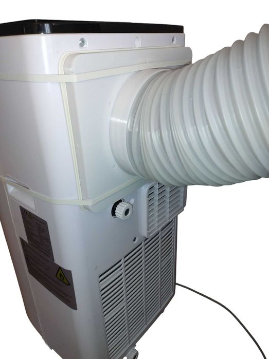 Adapter klimatyzatora dwururowy na zewnątrz balkon taras