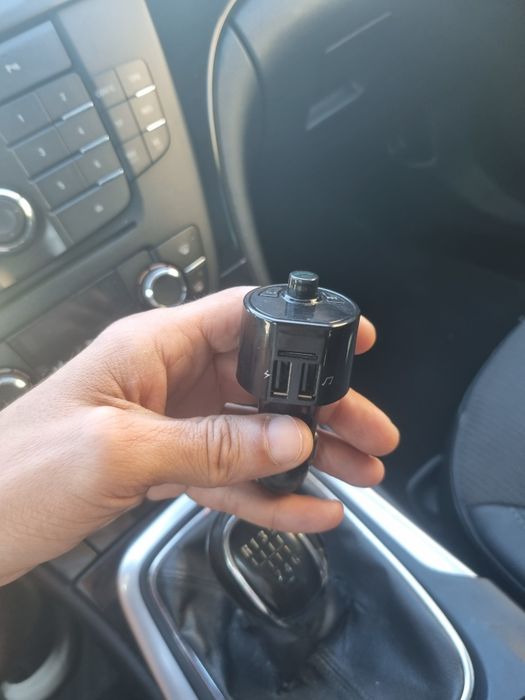 Isqueiro carro usb , radio , Bluetooth,  microsd tudo