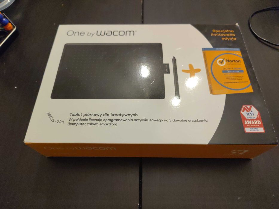 Tablet piórkowy One by Wacom CTL-672
