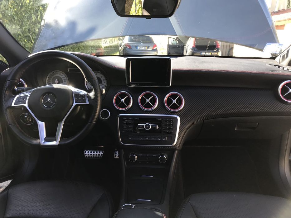 Mercedes A220 AMG