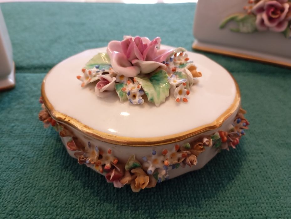 Peças de porcelana Vista Alegre 40 euros