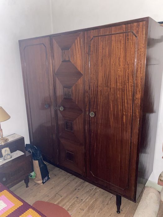 Quarto completo antigo