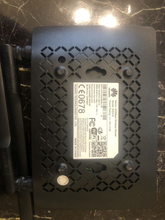 Продам роутер Huawei WS319