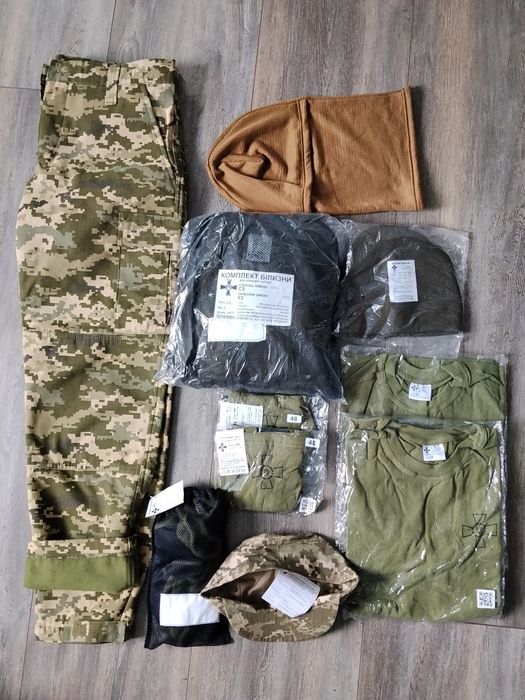 Армійські речі одним лотом, літо,зима