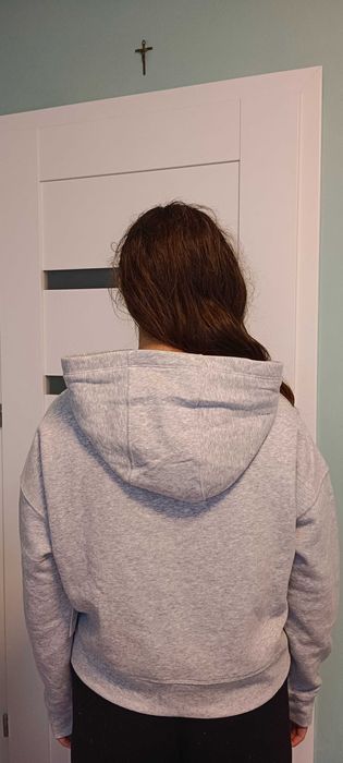 Nowa oryginalna młodzieżowa bluza DKNY roz. M  z ozdobnym napisem