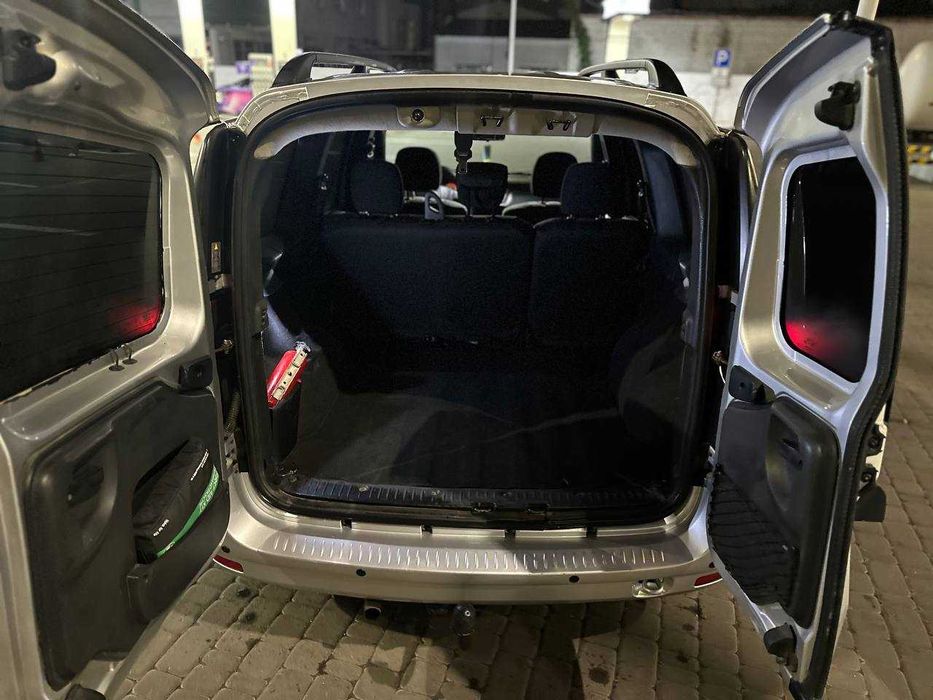 Продам Dacia Logan 2009 1.6mpi газ\бен