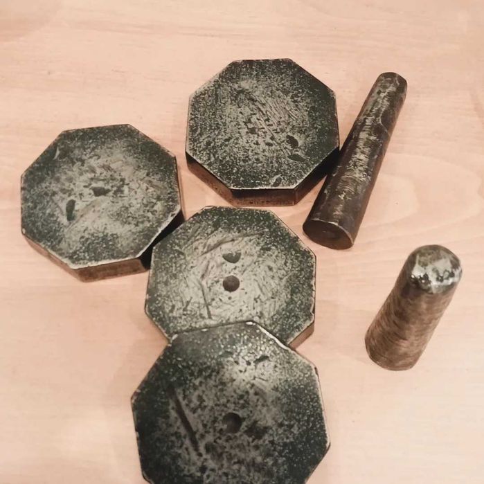 Conjunto jogo de malhas em metal original.