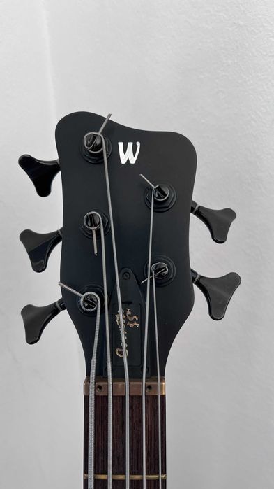 Warwick Corvette $$ 5 cordas — Made in Germany (2011)
