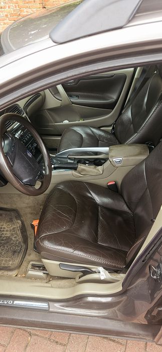 Volvo xc70 2006 D5 184 km