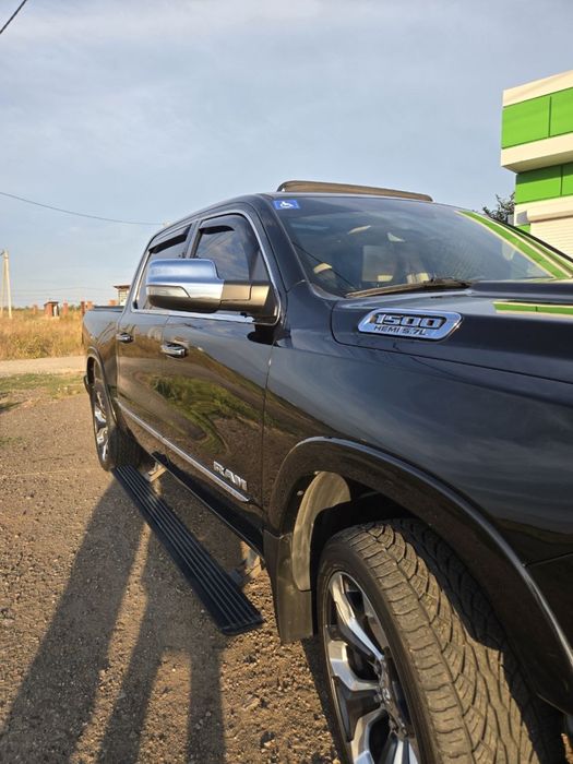 Ram 1500  Limited 5,7 hemi  v8 2019г