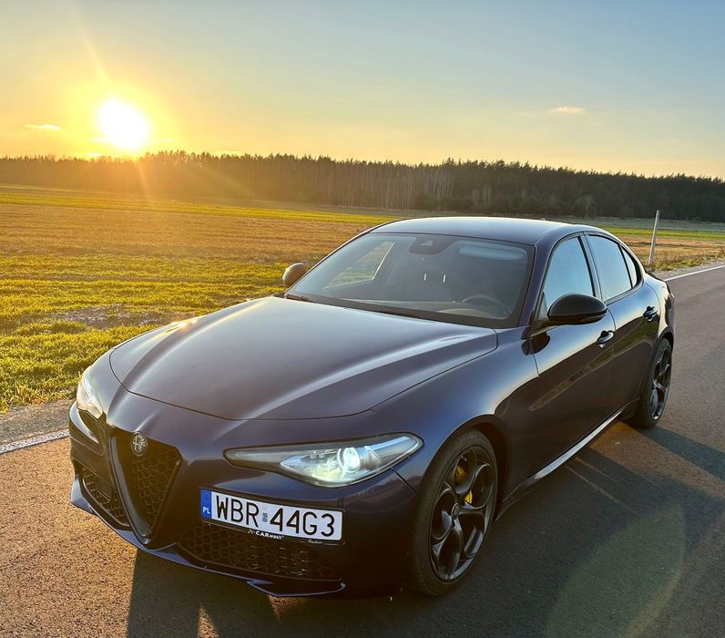 Alfa Romeo Giulia Alfa Romeo Giulia 2.2 Diesel • 220 KM • Automat ZF8HP