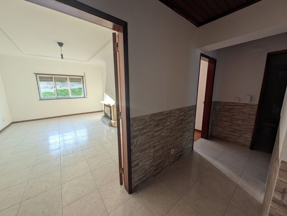 Barcarena - Arrenda-se apartamento T3
