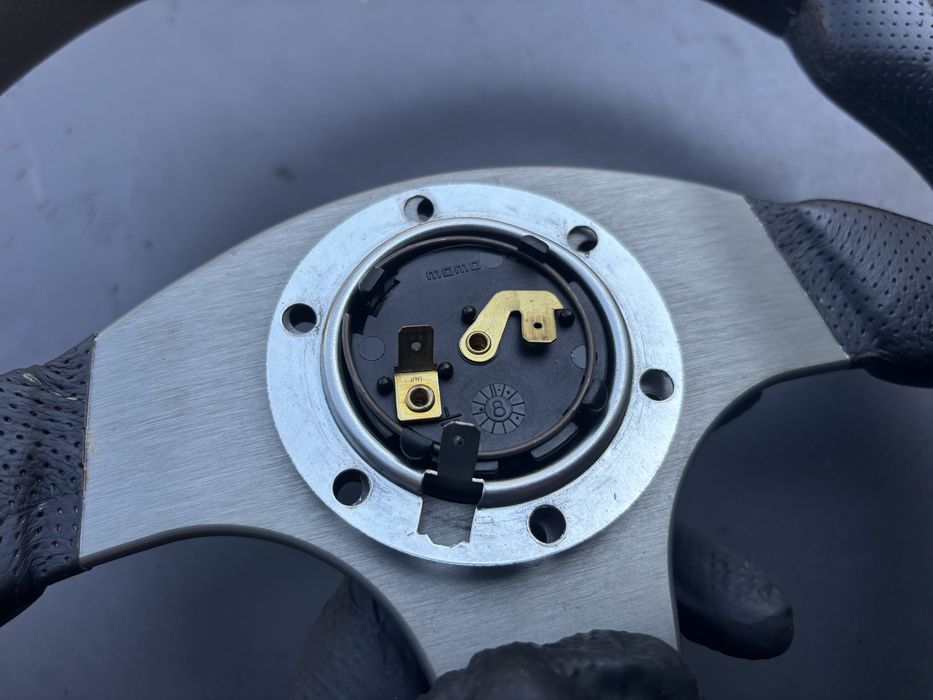 Kierownica sportowa Momo Race 35cm Tarnowskie Góry • OLX.pl