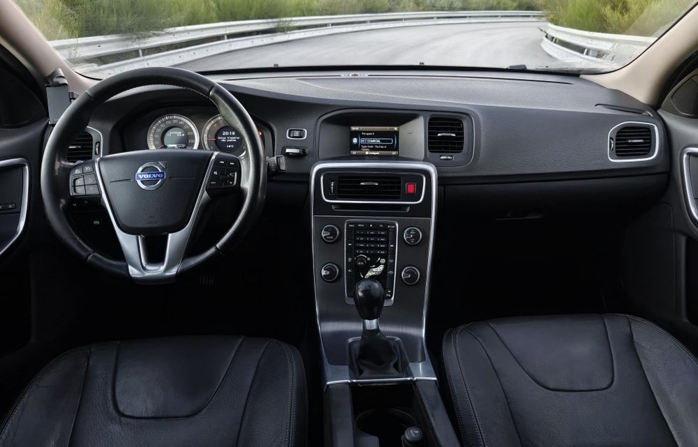 Volvo V60 2.0 D3 163cv Nacional
