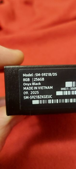 Samsung  Galaxy  S24 8/256