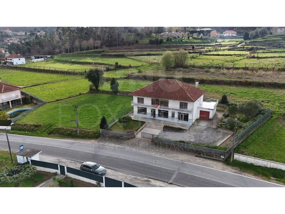 Moradia T4 Cossourado, Paredes de Coura