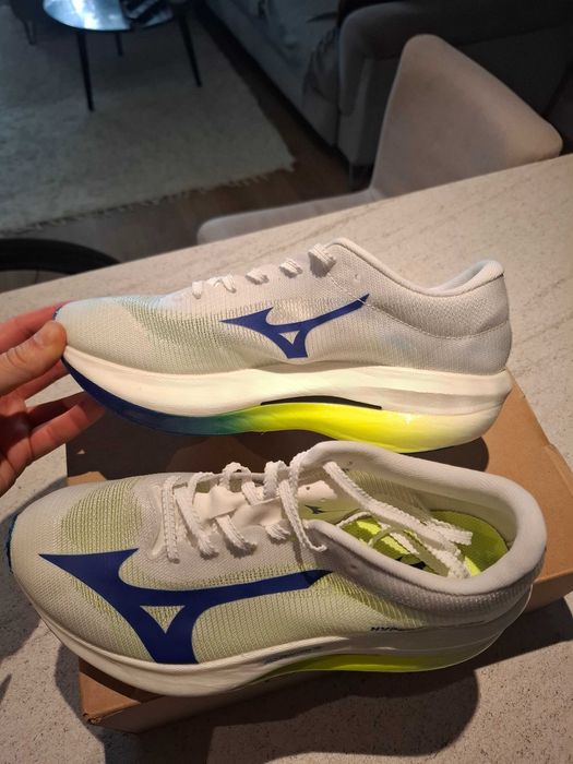 Buty do biegania Mizuno Hyperwarp Pro carbon (karbon) dazzling blue/white/surf the web/ buty biegowe startowe/