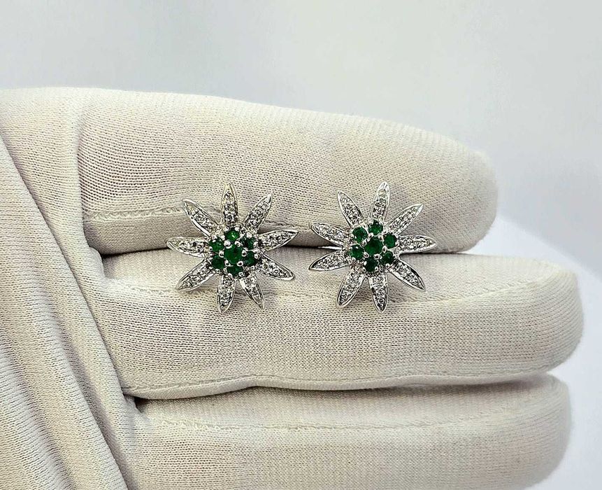 Бриллиантовые пусеты с изумрудами