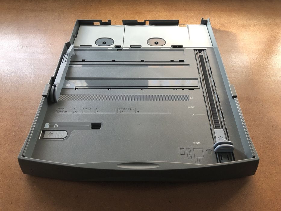 HP CP1700 . tabuleiro impressora