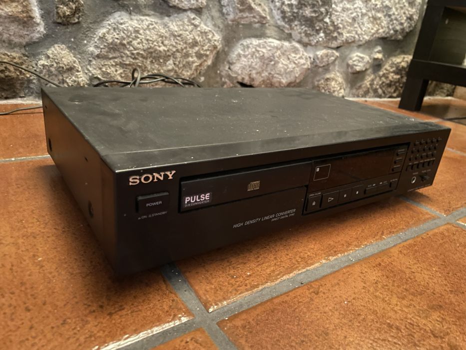 Leitor CDs Sony pulse D/A converter