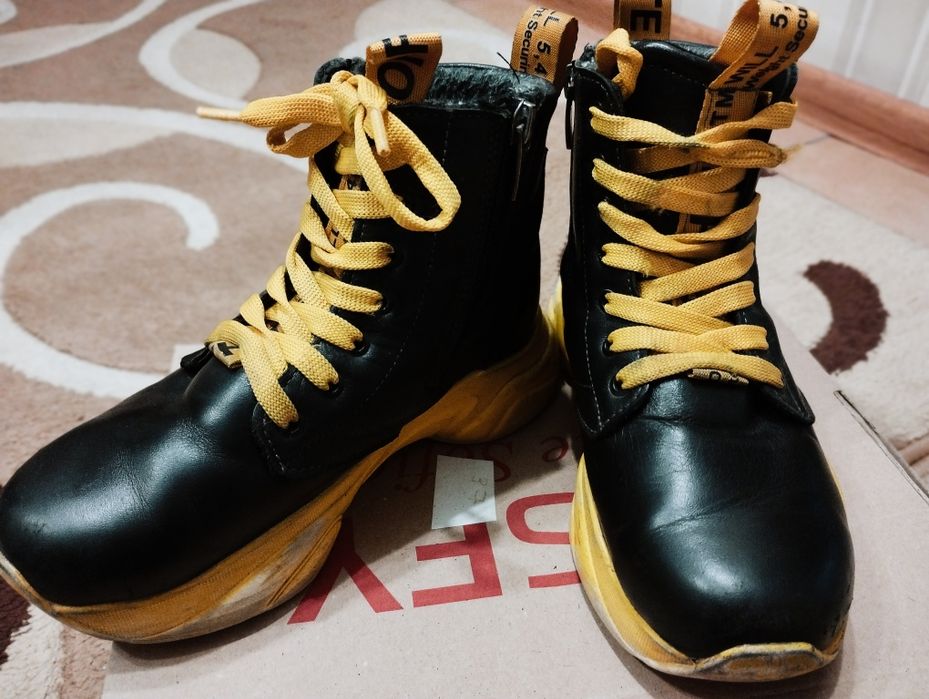 Кожені зимові сапогі 33 р- 20,5 см