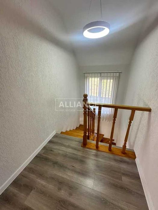 Продам шикарний будинок в 15 км від Івано-Франківська