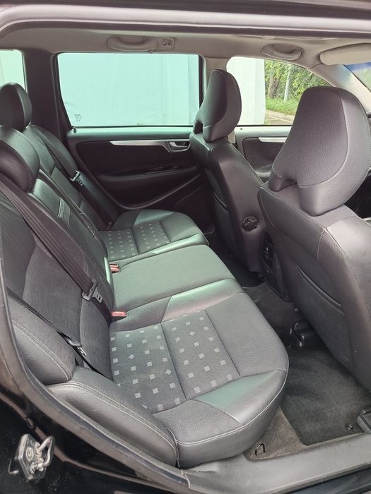 Volvo V70 2,4 D5 TDI дизель універсал
