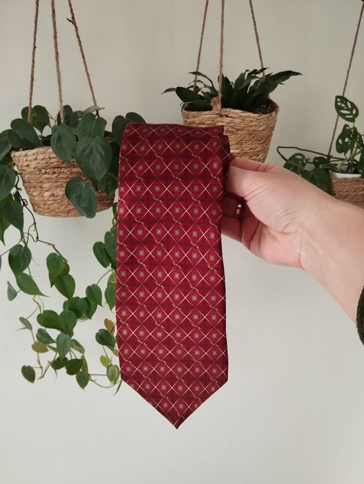 Krawat jedwabny 100% silk bordowy, burgundowy, we wzorki, romby 9,5 cm