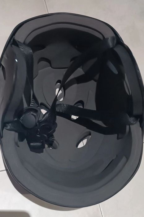 Capacete preto SideOn435903951987681282