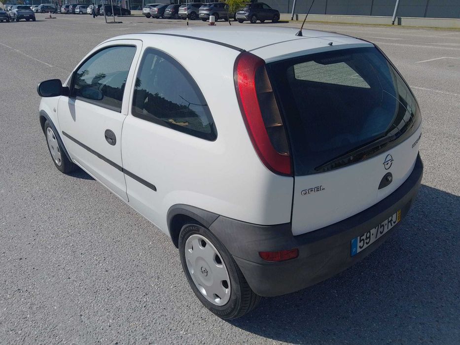Vendo Opel Corsa C 1.7 comercial (2001) fiável e económico