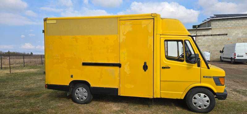 Mercedes-Benz 308D 2,3