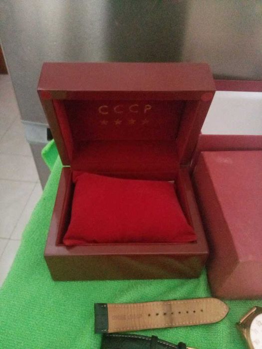 Relógio automático design de Alexander Shorokhoff