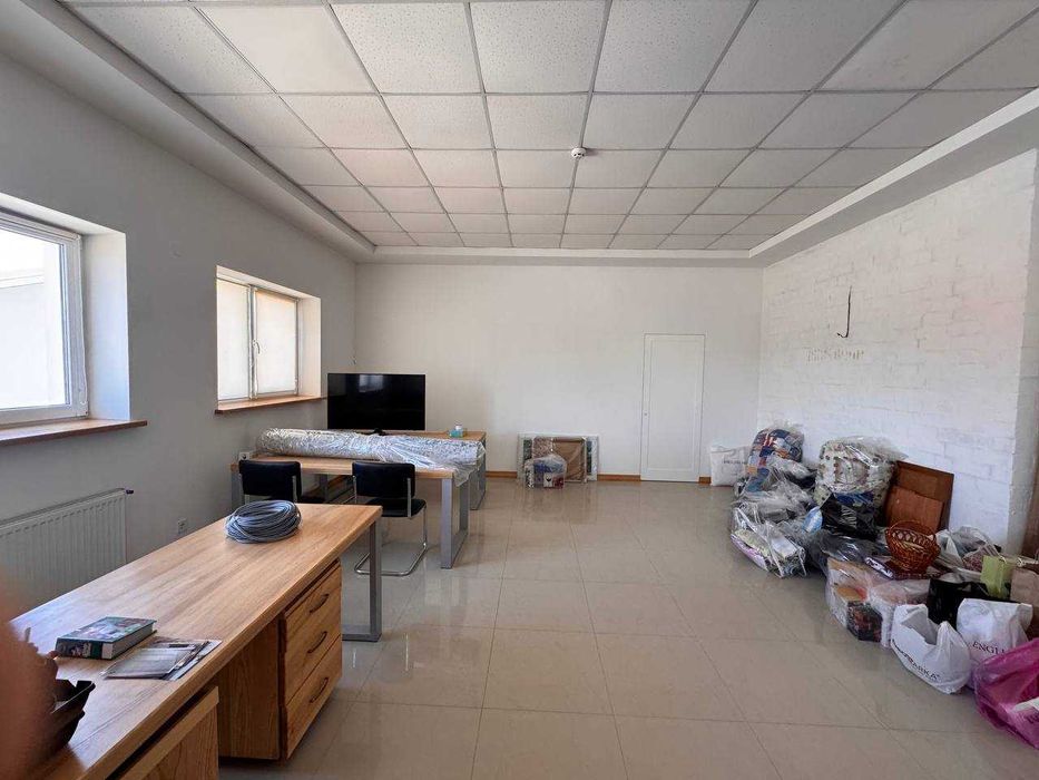ОРЕНДА виробничо-складського комплексу 2000 м² біля Львова | Траса Київ–Чоп | 100 кВт