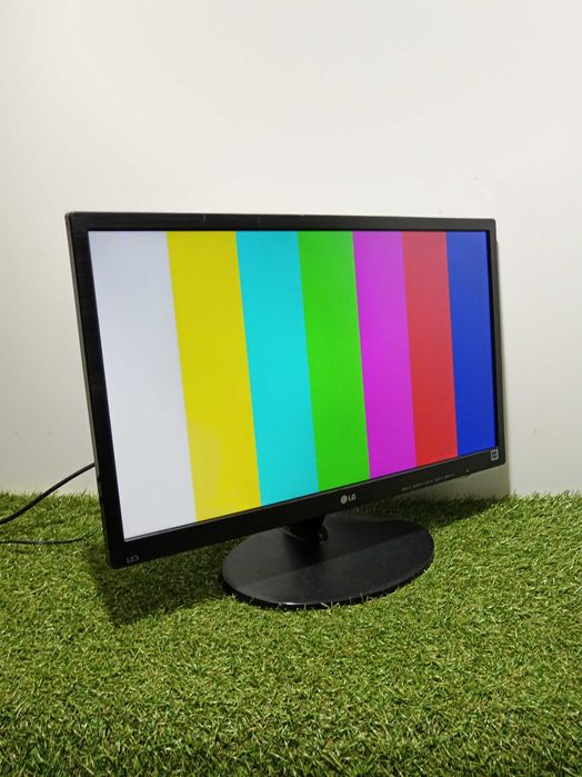 Монитор LG 22M38A (22" / Full HD / 5 мс / TN / VGA)