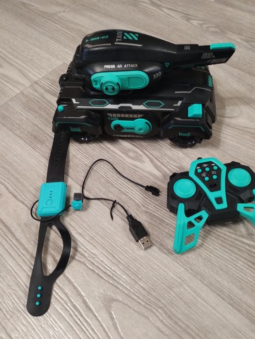 Продам танк на радиоуправлении