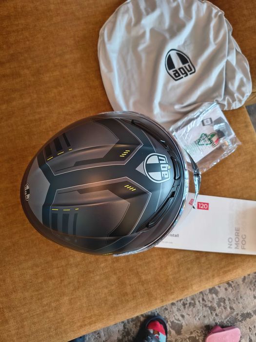Kask motocyklowy AGV K6S rozm. S