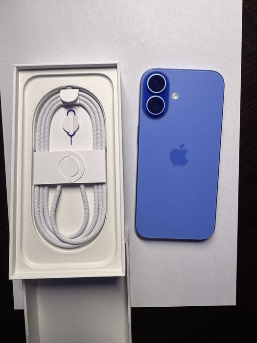 Iphone 16 128GB niebieski