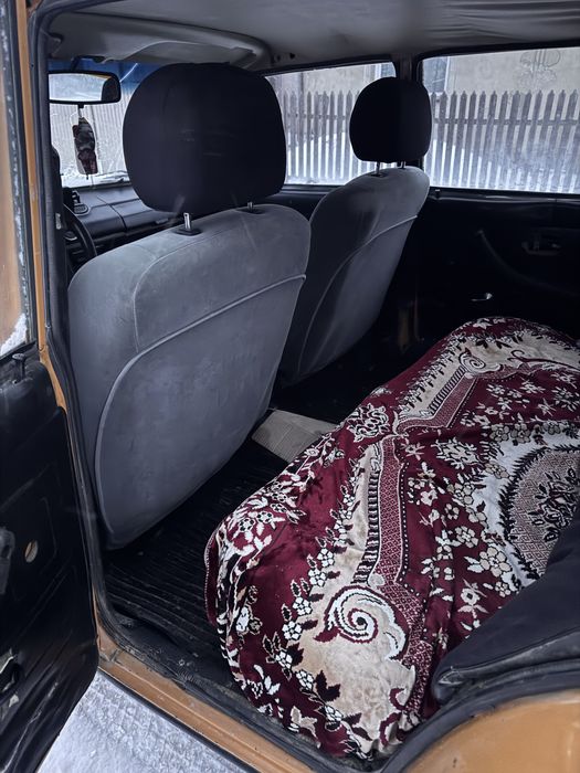 Продам гарну 2106 торг можна обмін